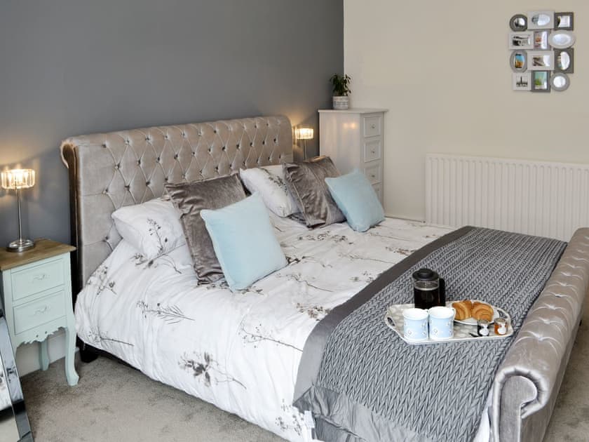 Relaxing master bedroom | Naters Apartment, Whitley Bay, near Cullercoats