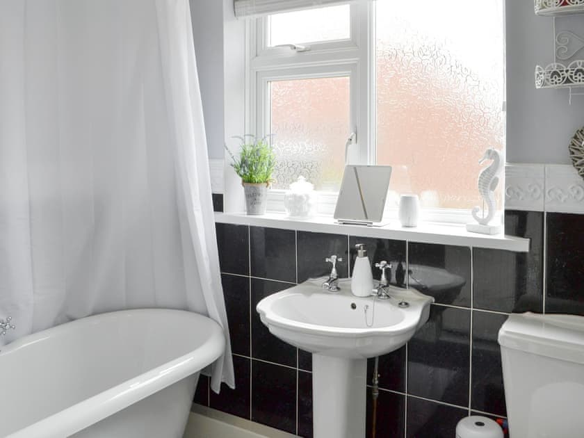Light and airy family bathroom | Naters Apartment, Whitley Bay, near Cullercoats