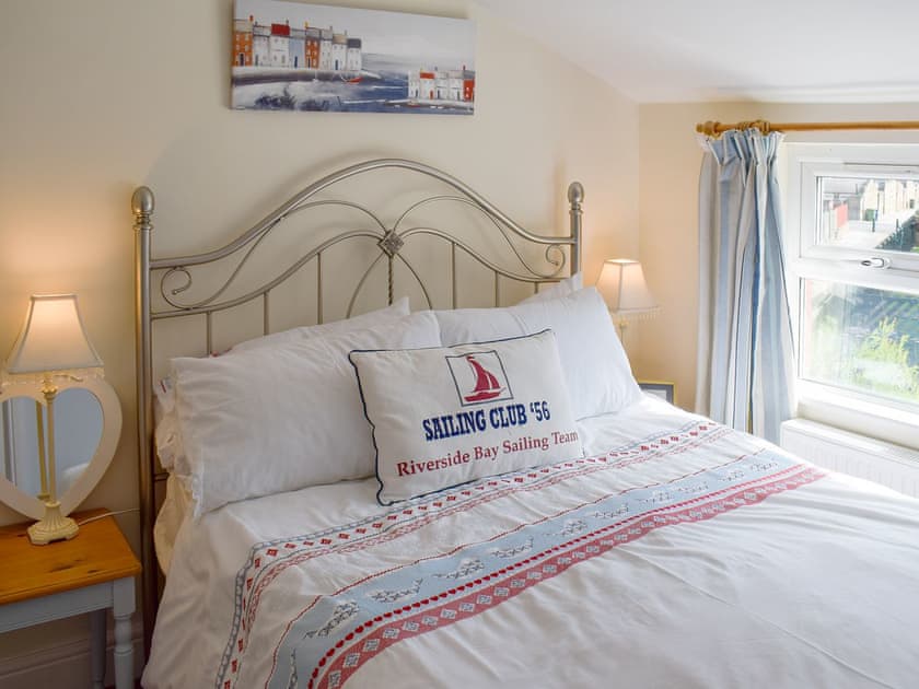 Comfy double bedroom | Cleveland Way Cottage, Skinningrove, near Whitby