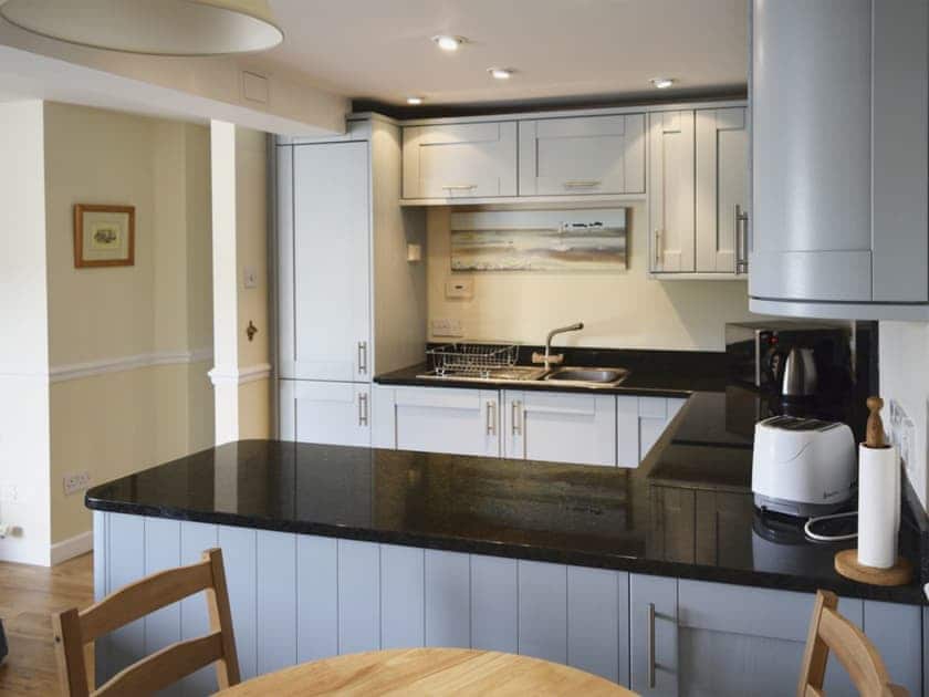 Kitchen area | Tappers Quay 4, Salcombe