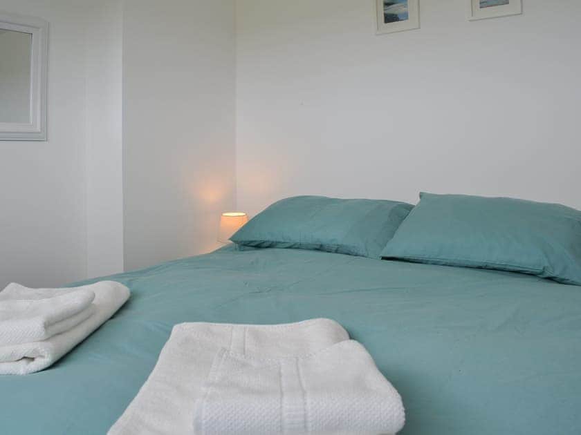 King size double bedroom | Rhos Y Grug, Llangwnadl, near Pwllheli