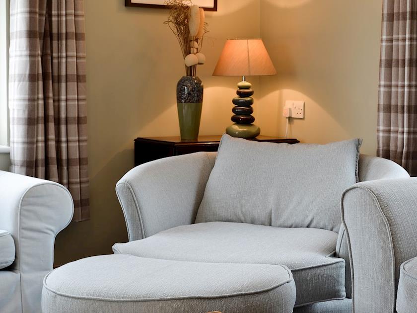 Relax in the comfortable and stylish living room | Caefadog Fach, Barmouth