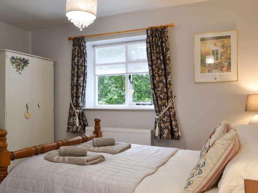 Double bedroom | Burrills View, Horderley, near Craven Arms