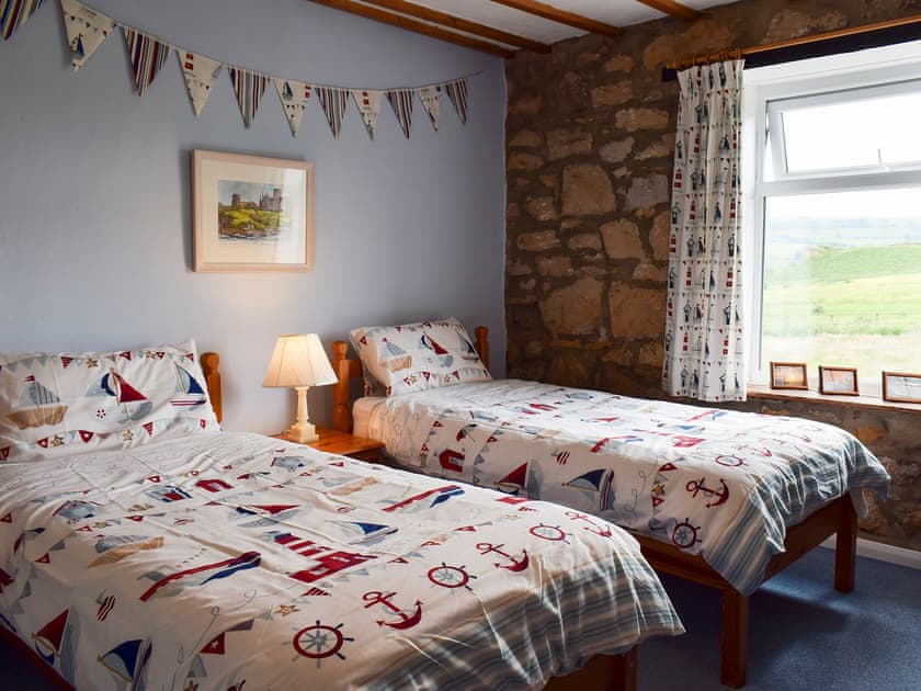 Twin bedroom | Sea Breeze Cottage, Cowbar, near Staithes