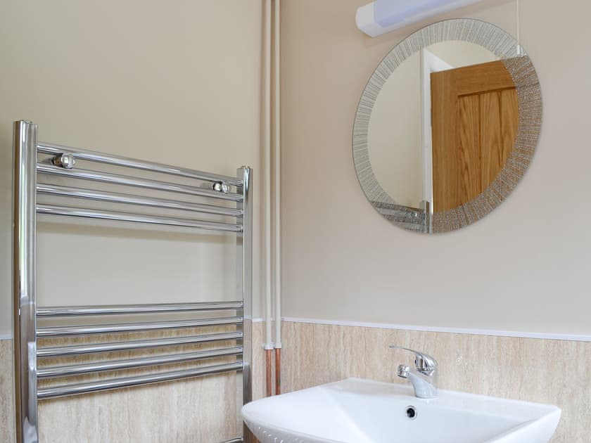 Shower room | Dolview, Pen-y-Bont, near Llandrindod Wells