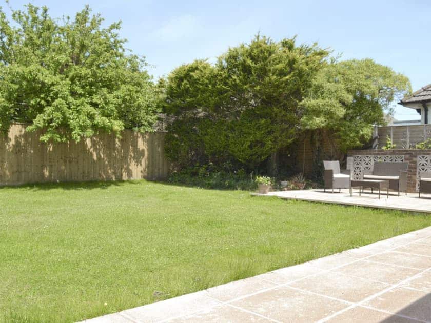 Well maintained lawned garden | Jasper, Broadstone, near Bournemouth