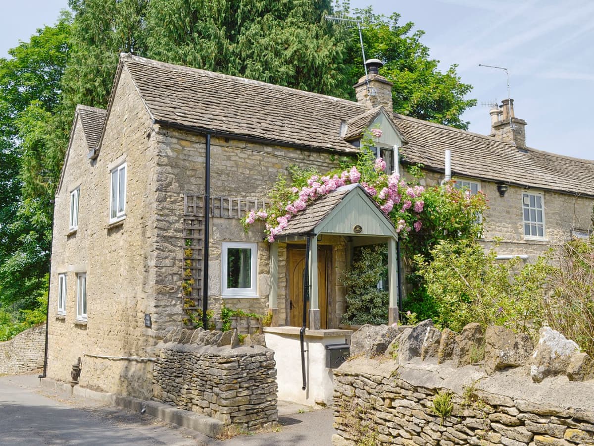 Folly Cottage Ref Nsf In Avening Near Tetbury Gloucestershire