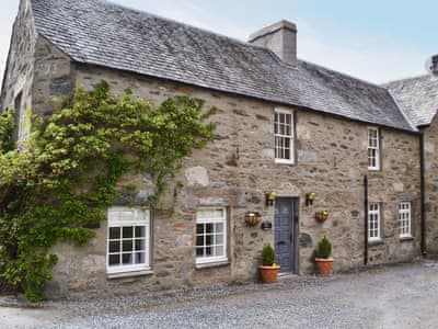 Foxlands Cottage Ref Uas In Aberfeldy Perthshire Cottages Com