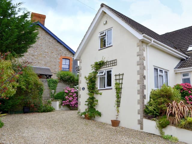 Penny Corner Ref W7661 In Whitchurch Canonicorum Near Charmouth