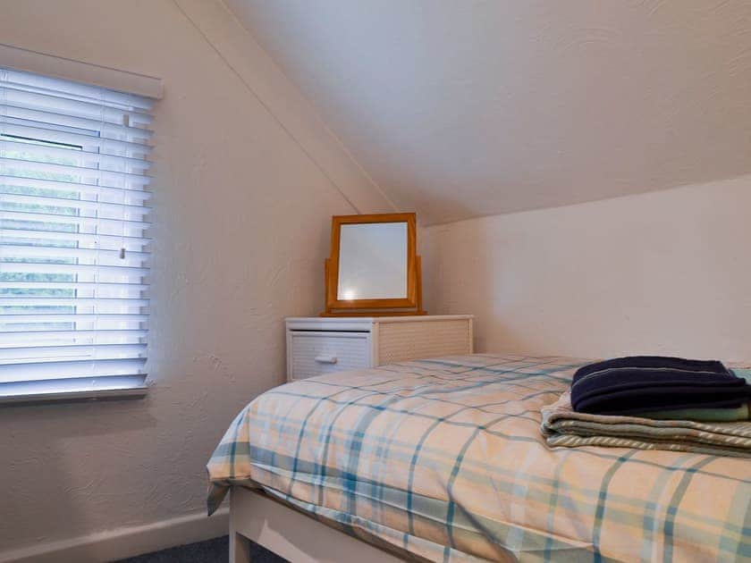 Single bedroom | Horseshoe Cottage, Porchfield, near Cowes