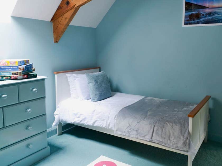 Bedroom with bunk bed and single bed | The Old Classroom, St Neot, near Liskeard
