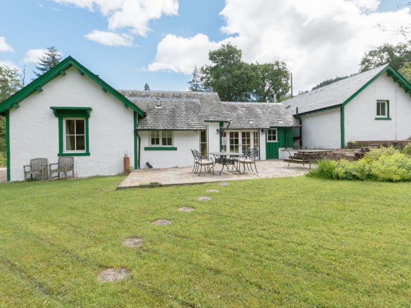 Delightful holiday home | Grace’s Cottage - Invertrossachs Estate Cottages, Invertrossachs, near Callander