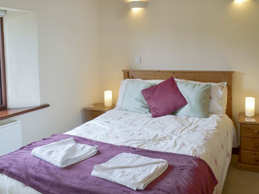 Comfortable double bedroom | Cider Barn - Burracott Farm, Poundstock, Bude