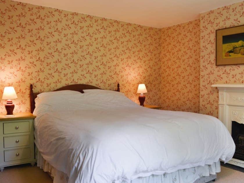 Well presented double bedroom | Sunnybank, Newton St Margarets