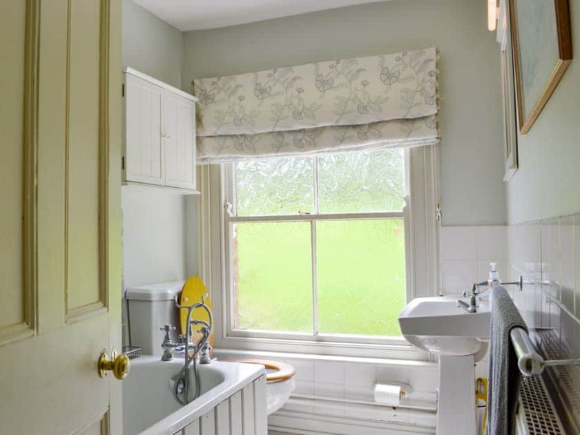 Bathroom | Sunnybank, Newton St Margarets