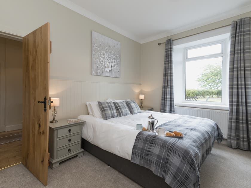 Bedroom with zip and link super kingsize bed  | The Den at Culross, Culross, near Dunfermline