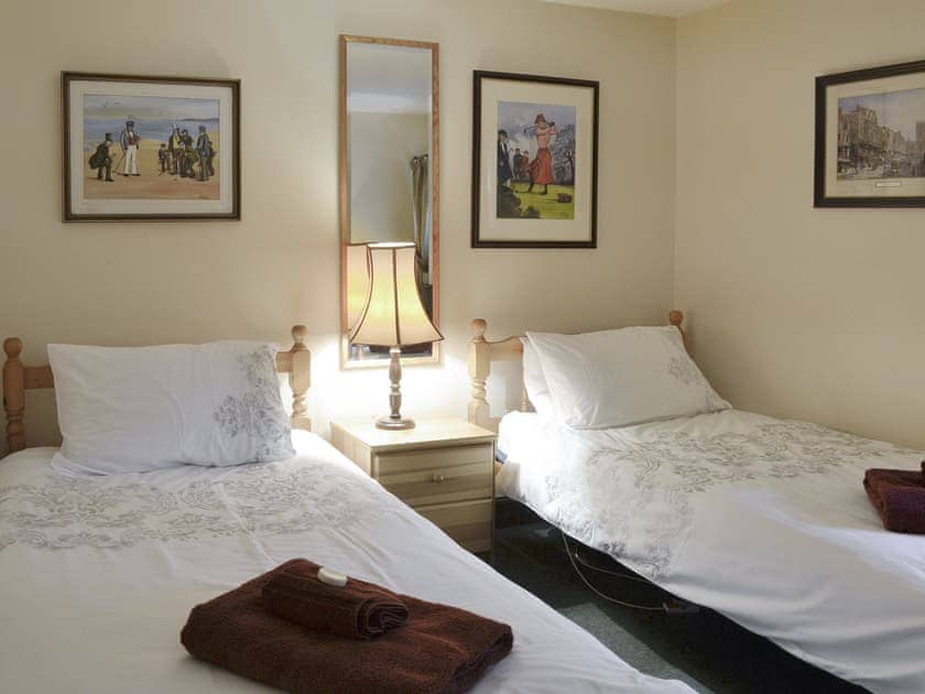 Comfortable twin bedroom | Rowan Tree Cottage, Glenisla