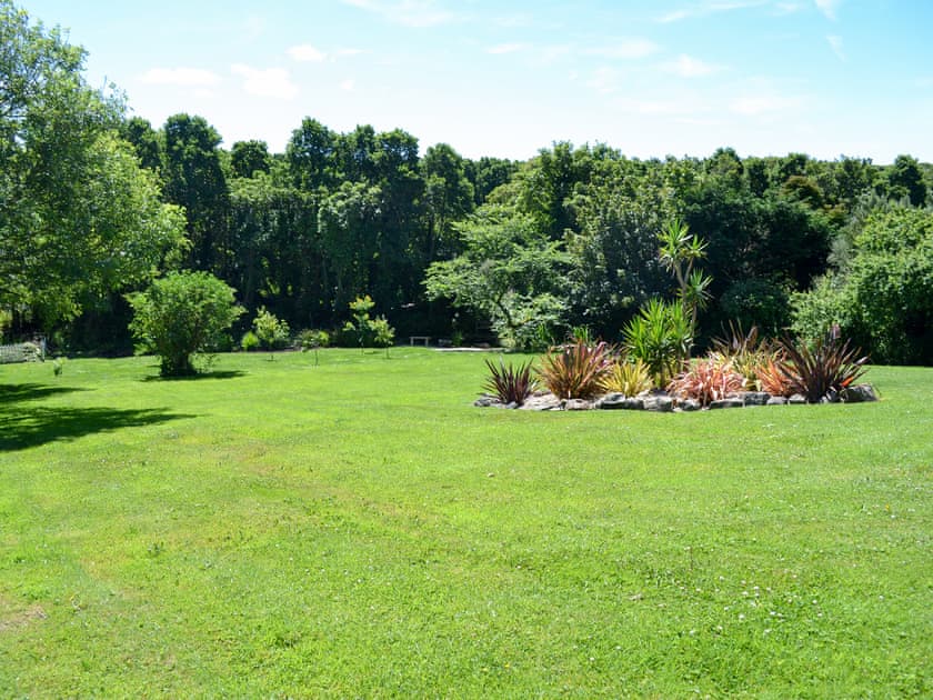 Lovely, well maintained garden and grounds | Skyber Cottage, Ruan Minor, near Helston