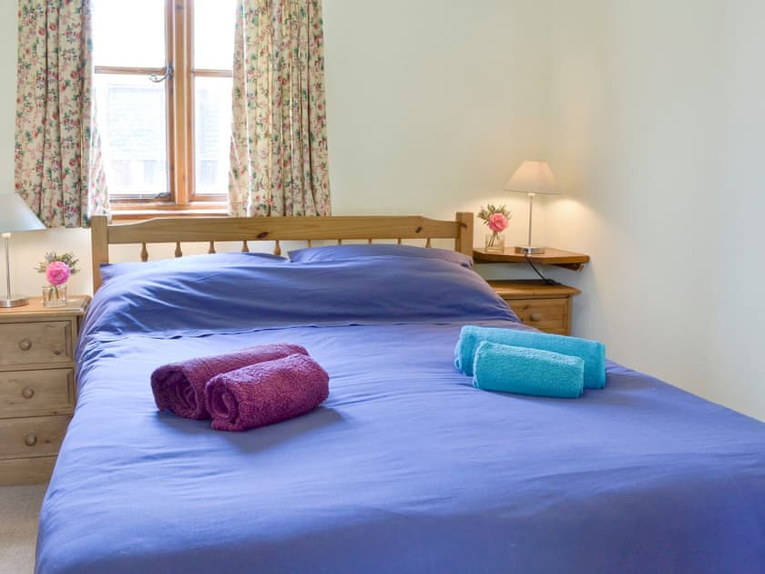 Peaceful double bedroom | Chessons FarmStable Cottage, Wadhurst, near Tunbridge Wells