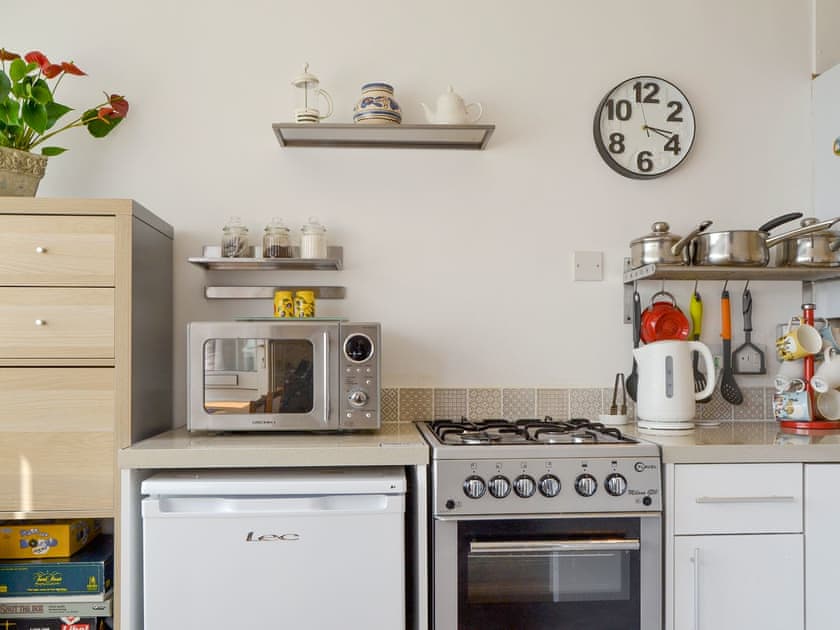 Compact kitchen area | Brambles Kip, Freshwater
