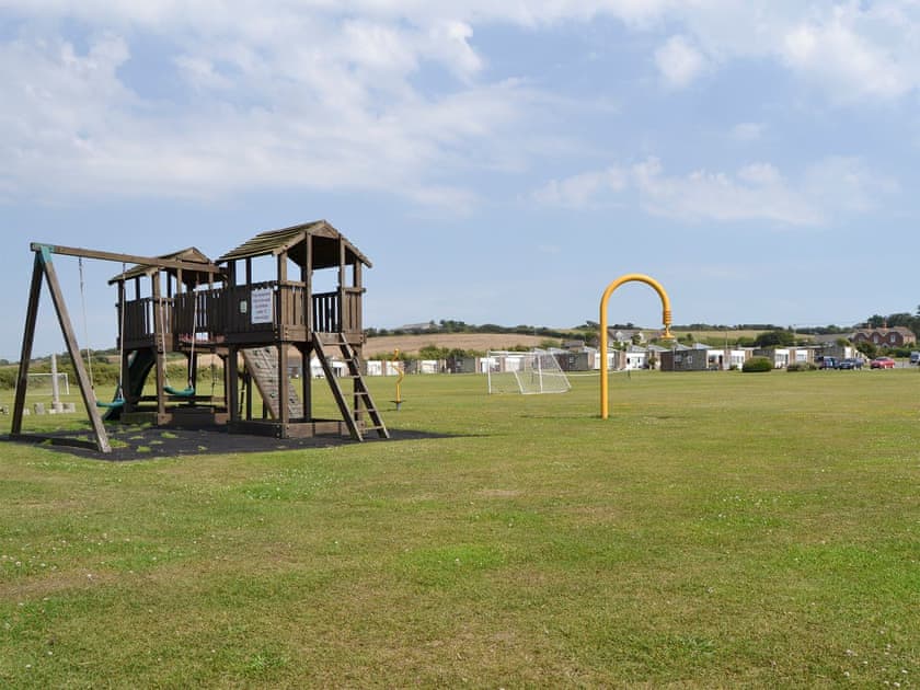 Children’s recreation facilities | Brambles Kip, Freshwater
