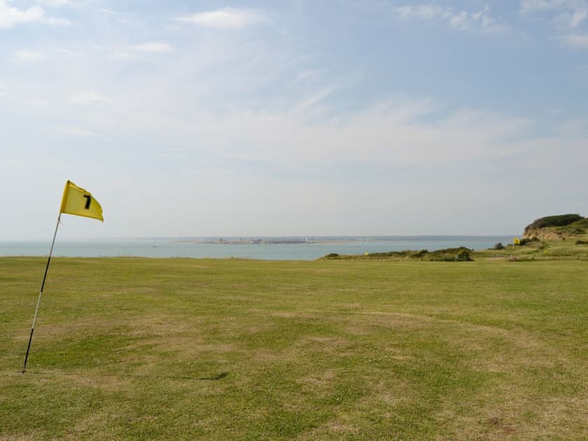 Pitch and putt course | Brambles Kip, Freshwater