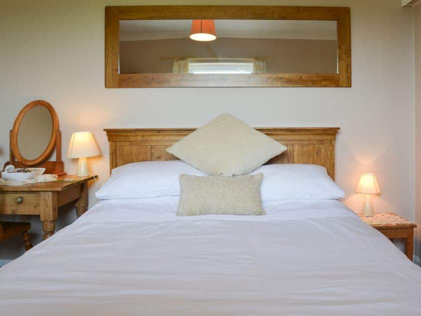 Warm and inviting romantic double bedroom | Jasmine Cottage, Consett, near Durham