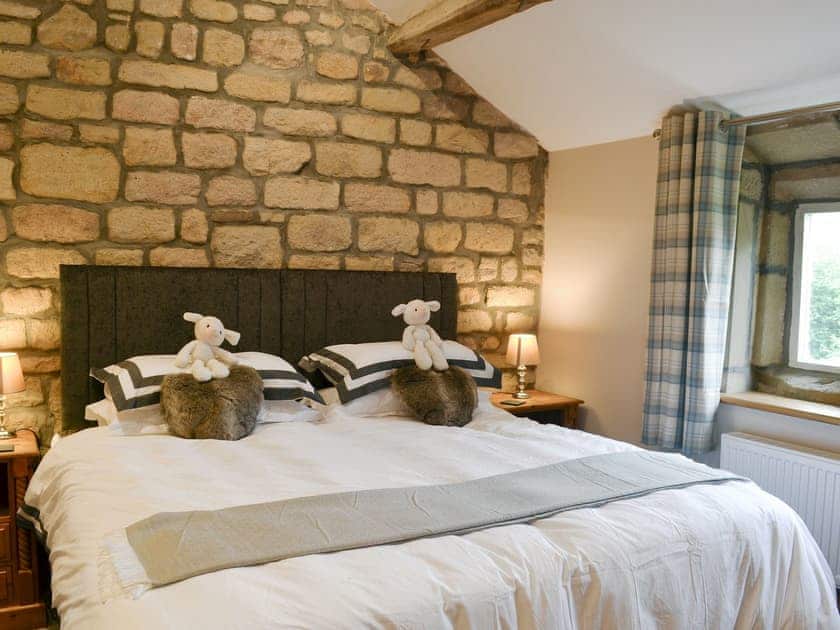 Characterful double bedroom with stone walls | Little Grans Cottage, Ickornshaw, near Cowling