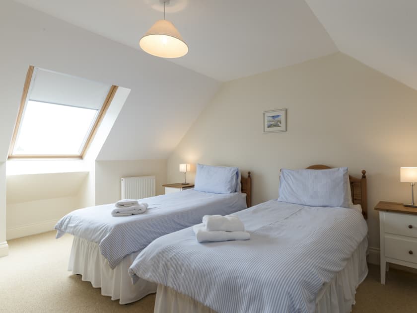 Good-sized twin bedroom | Embleton Cottage, Beadnell