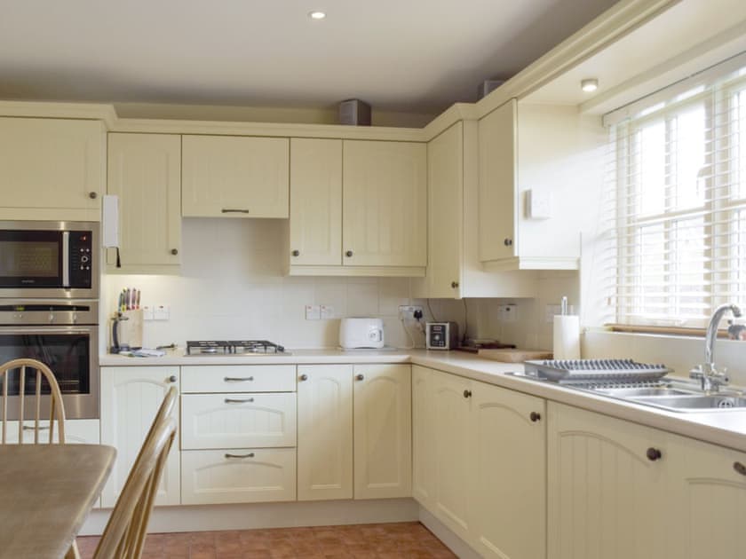 Well-equipped kitchen | Dormers, Leiston
