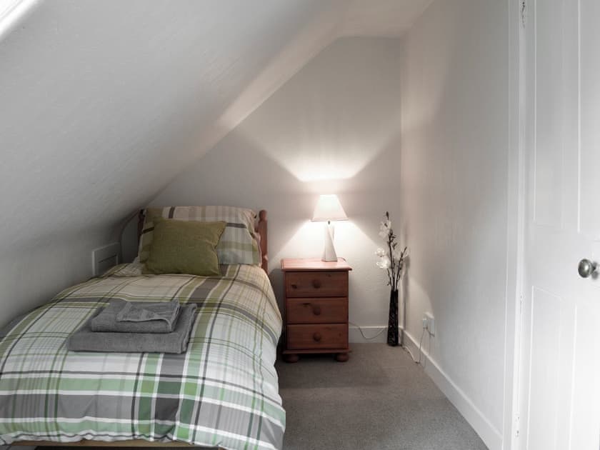 Cosy bedroom with single bed | Brow Cottage - Glenkindie Estate Holiday Cottages, Glenkindie, near Alford