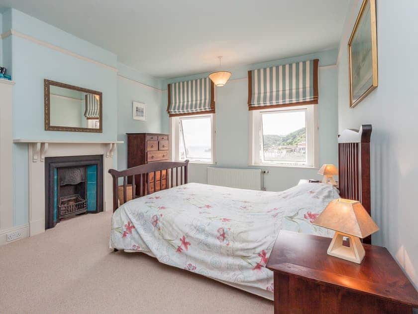 Comfortable and romantic double bedroom | Mount Boone 12a, Dartmouth