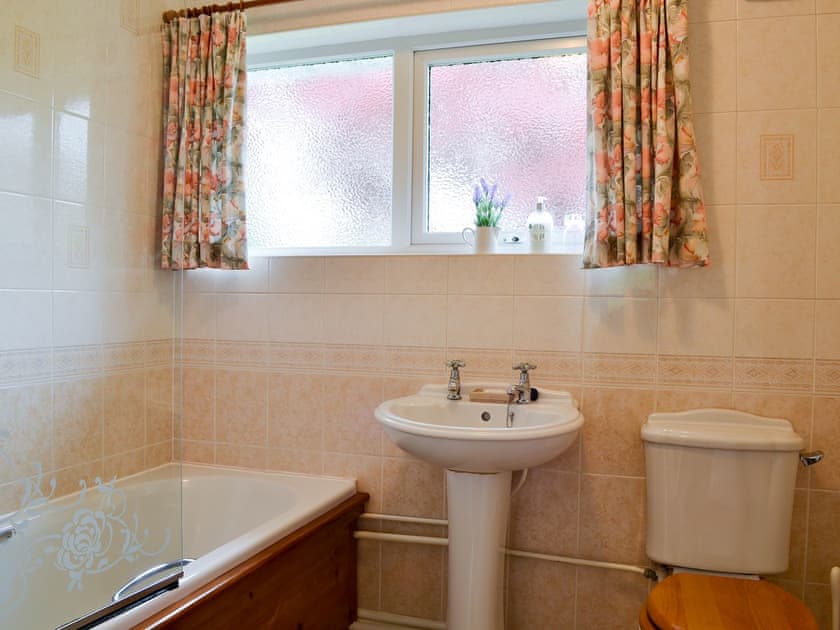 Bathroom | Greenbank House, Skelwith Bridge, near Ambleside