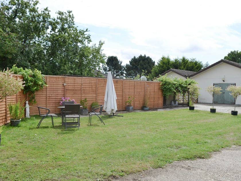 Peaceful garden | The Chicken Shed - Dynes Farm, Bilsington, near Ashford