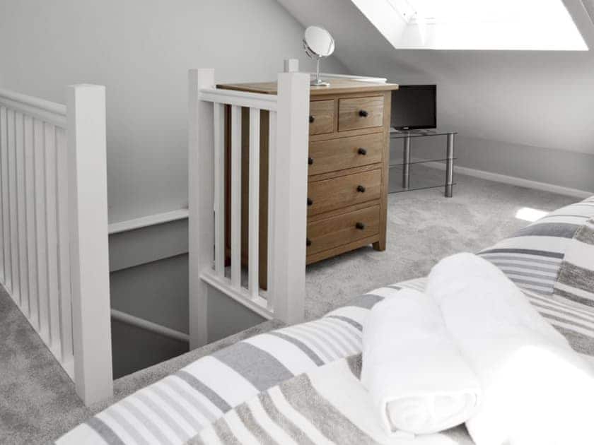 Cosy bedroom with twin beds | Morvoren (Sea Maiden) Cottage, The Lizard Village, near Helston