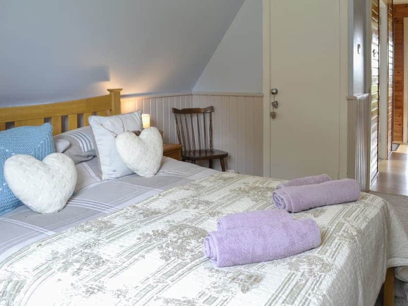 Cosy double bedded room | Glenlivet View, Glenlivet, near Dufftown
