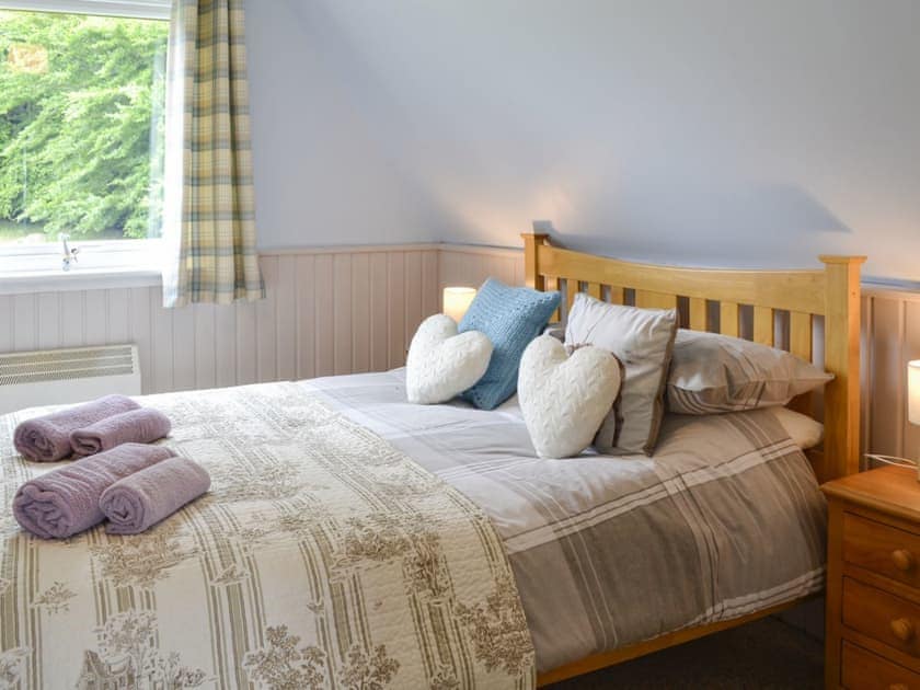 Roamntic and inviting double bedroom | Glenlivet View, Glenlivet, near Dufftown