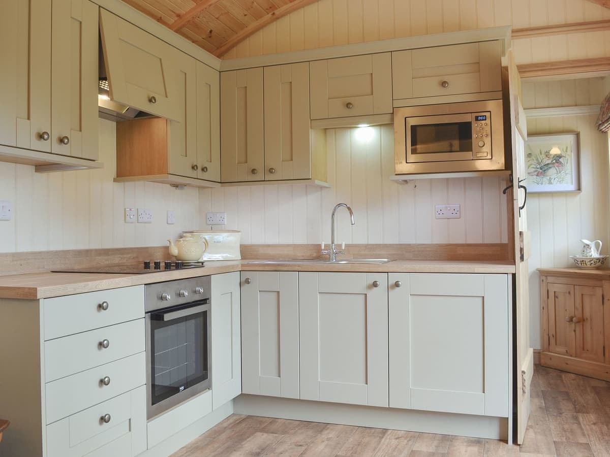 Morrells Wood Farm - Shepherds Lodge - Holiday lodge in Central England - Image 3