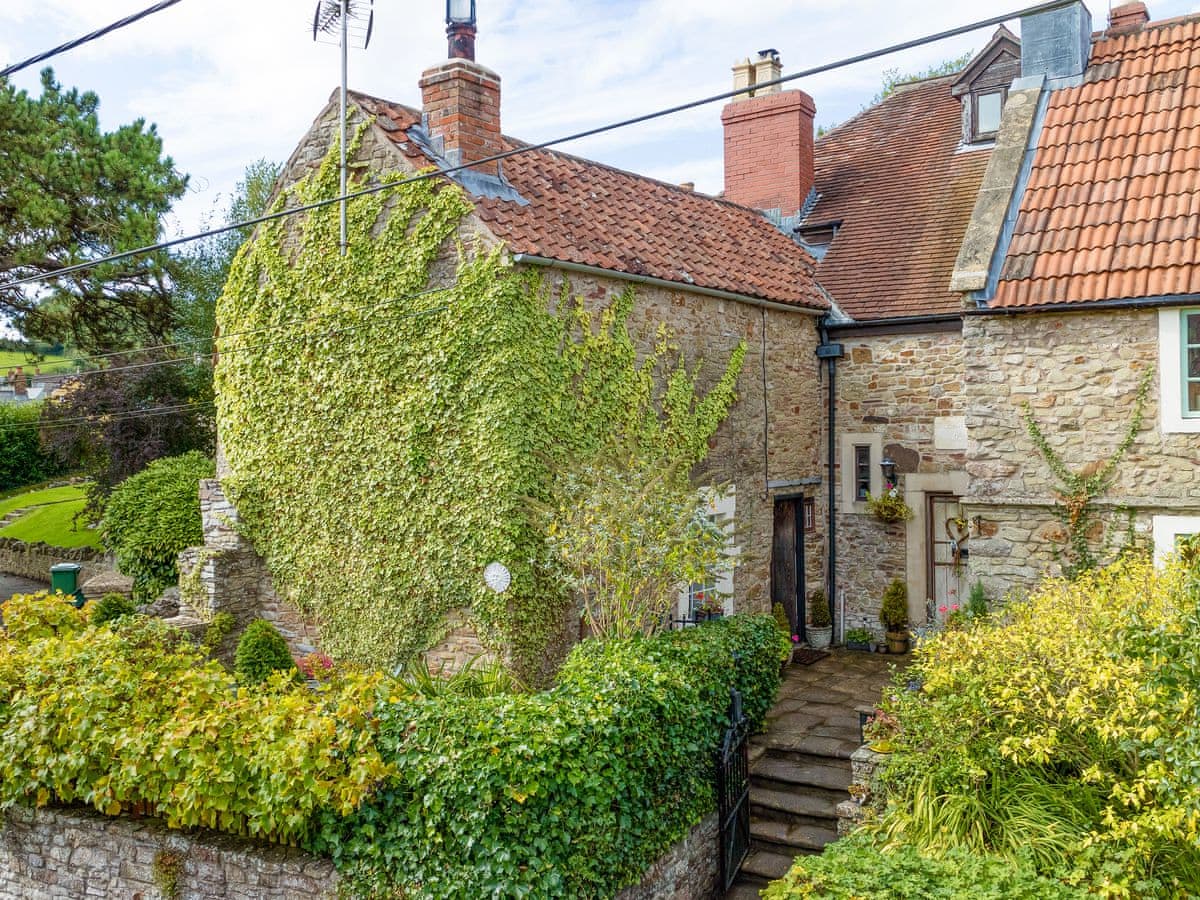 The Turrets Ref Ukc2313 In Coleford Near Frome Somerset