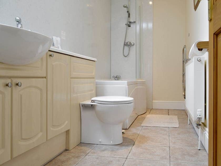 Family bathroom with shower over bath | White Hill Farm Cottage, Wonastow, near Monmouth