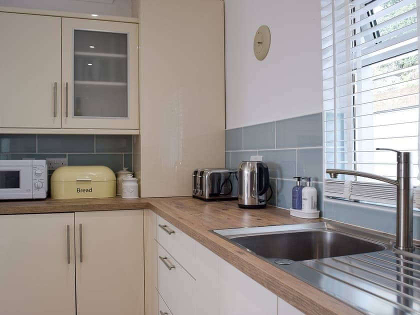 Kitchen | Caldey View, Near Stepaside, Saundersfoot