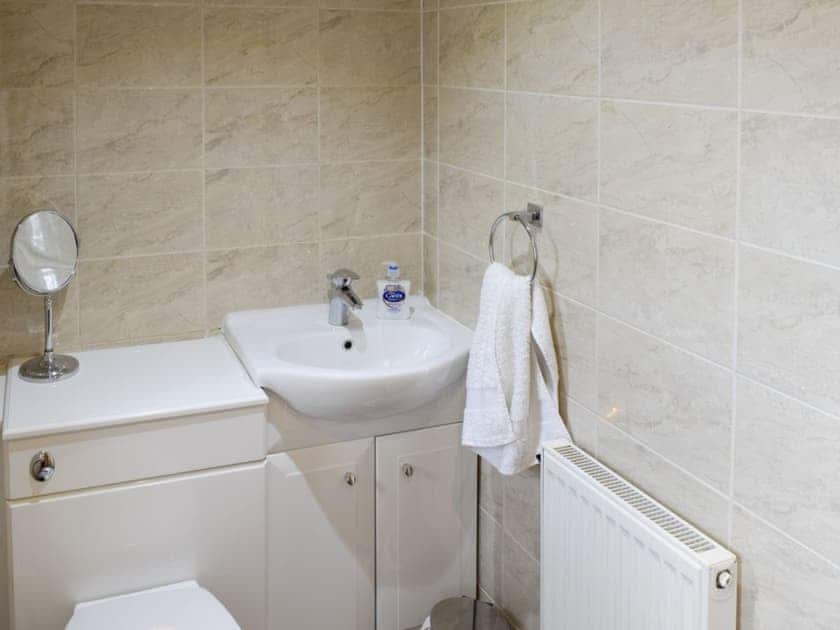 Separate WC | The Ploughmans - Loch Lomond Farm Cottages, Balfron Station, near Stirling
