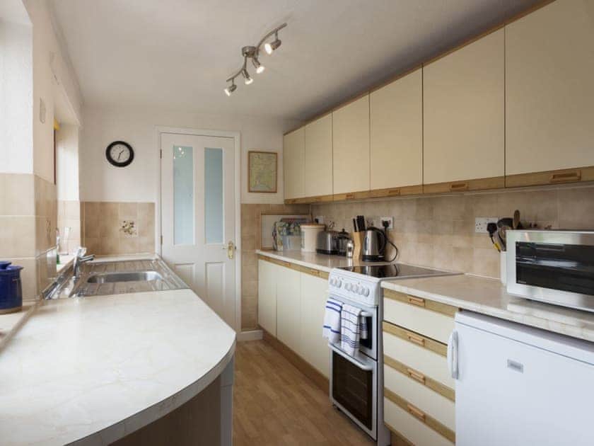 Fully fitted kitchen | Garston, Salcombe
