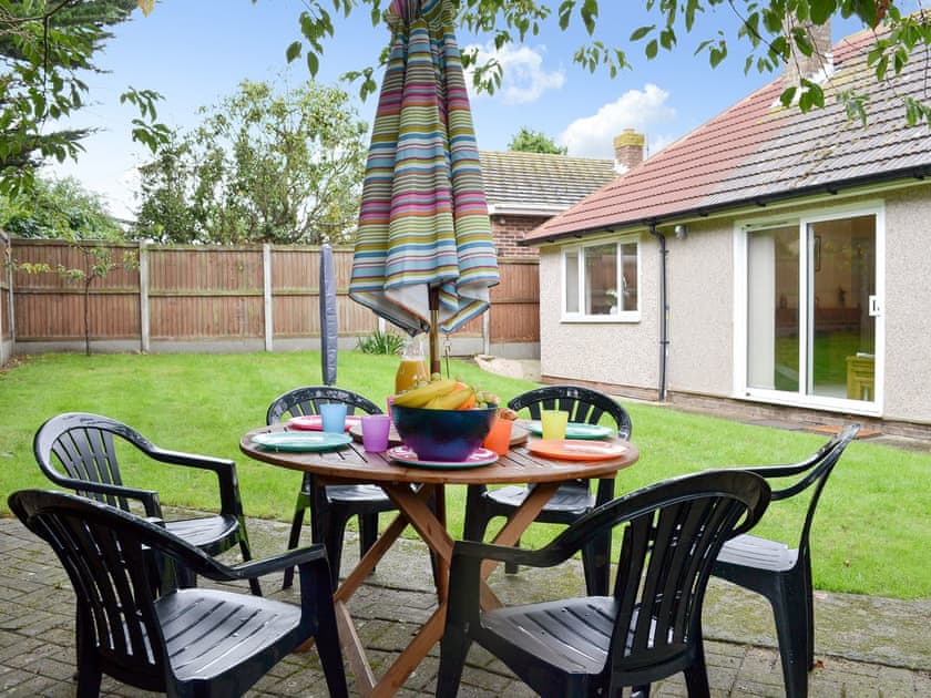Sitting out area | Hideaway Cottage, Kingsgate, near Broadstairs