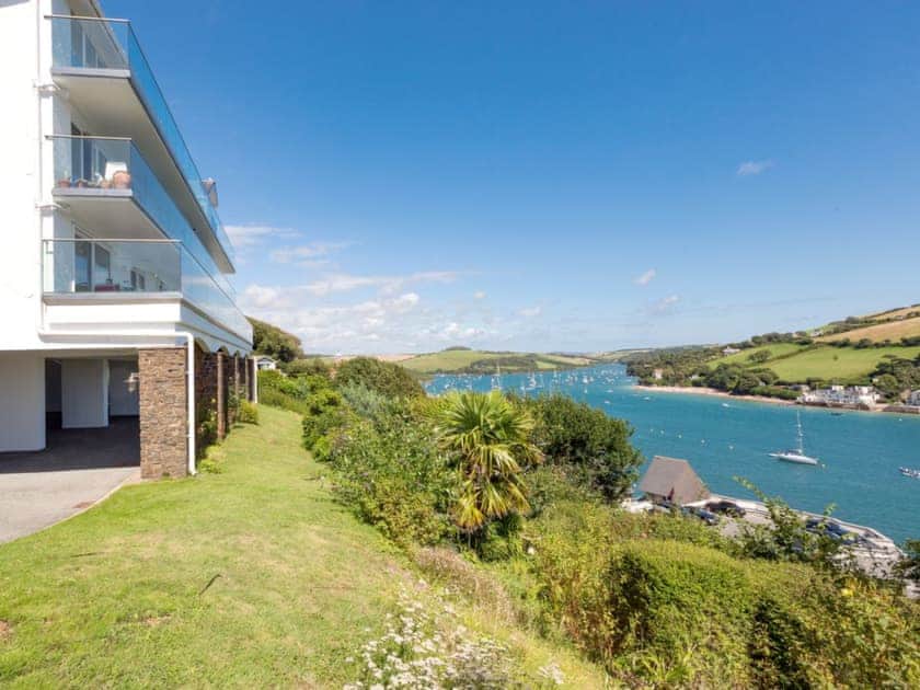 Wonderful holiday apartment in an excellent location | Poundstone Court 8, Salcombe
