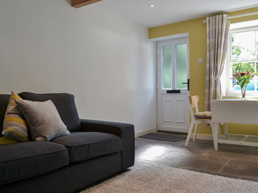 Lovely and airy living/dining area | Clarence Cottage, Appleby-in-Westmorland