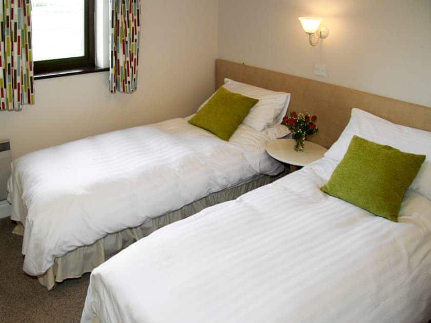Cosy bedroom with twin beds  | Howe Top, Mungrisdale, near Keswick