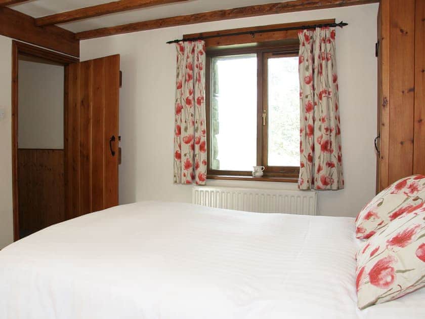 Tranquil bedroom with king-size bed | Stable Barn, Mungrisdale, near Keswick
