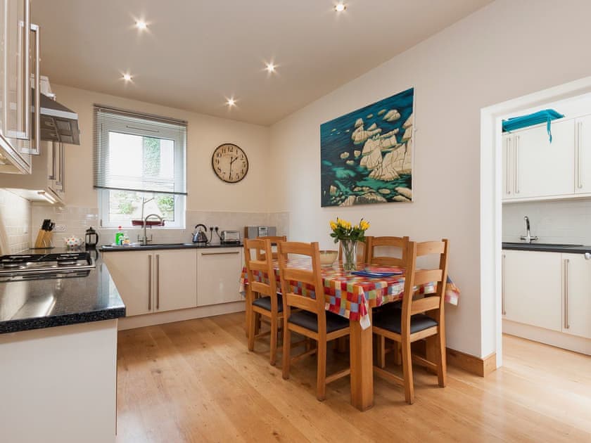 Very well-equipped fitted kitchen | Oystercatcher , Dartmouth