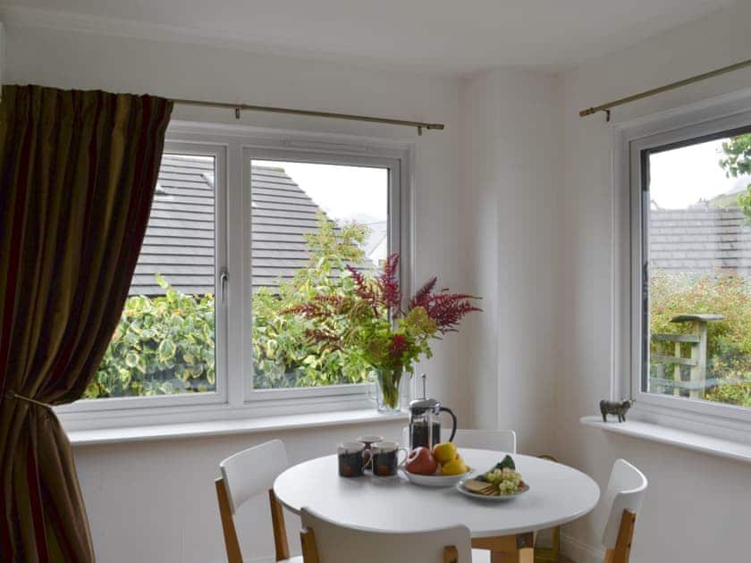 Inviting breakfast room | River Mill House, Ballachulish, near Fort William